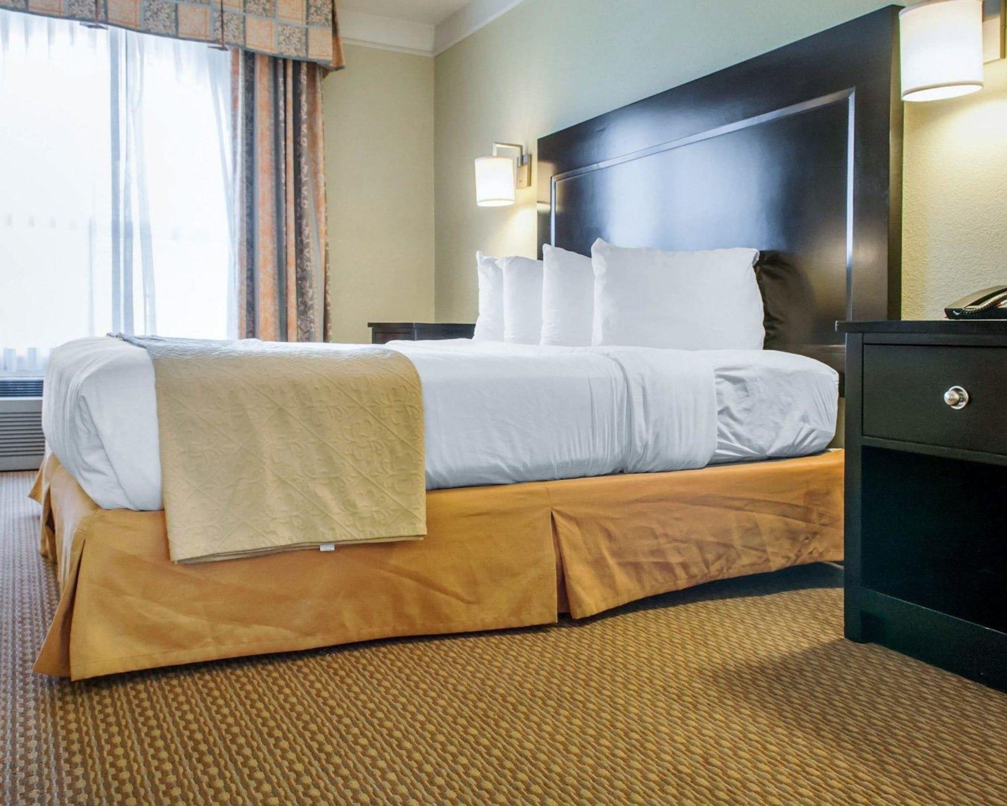 Quality Inn & Suites Gallup I-40 Exit 20 Εξωτερικό φωτογραφία