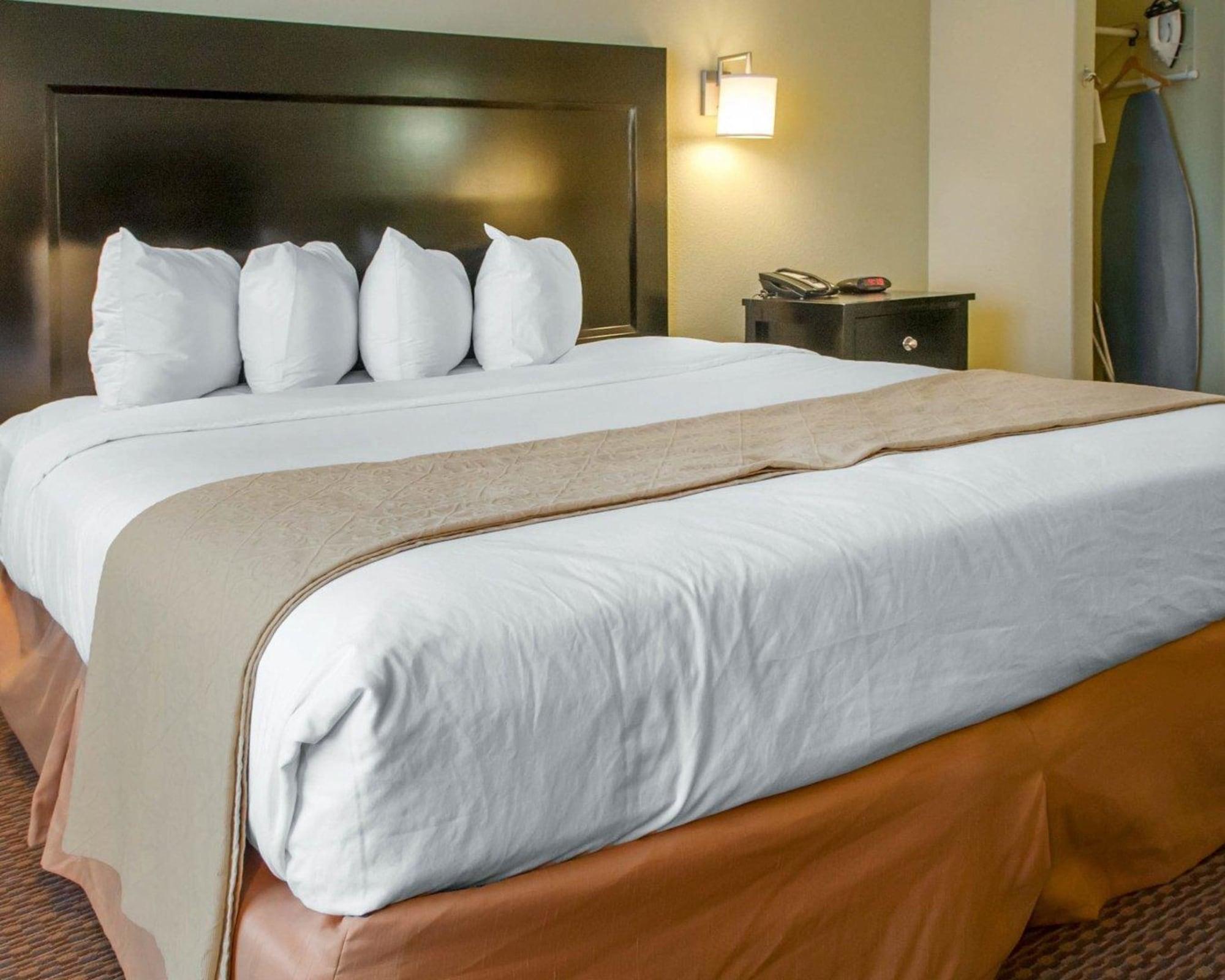 Quality Inn & Suites Gallup I-40 Exit 20 Εξωτερικό φωτογραφία