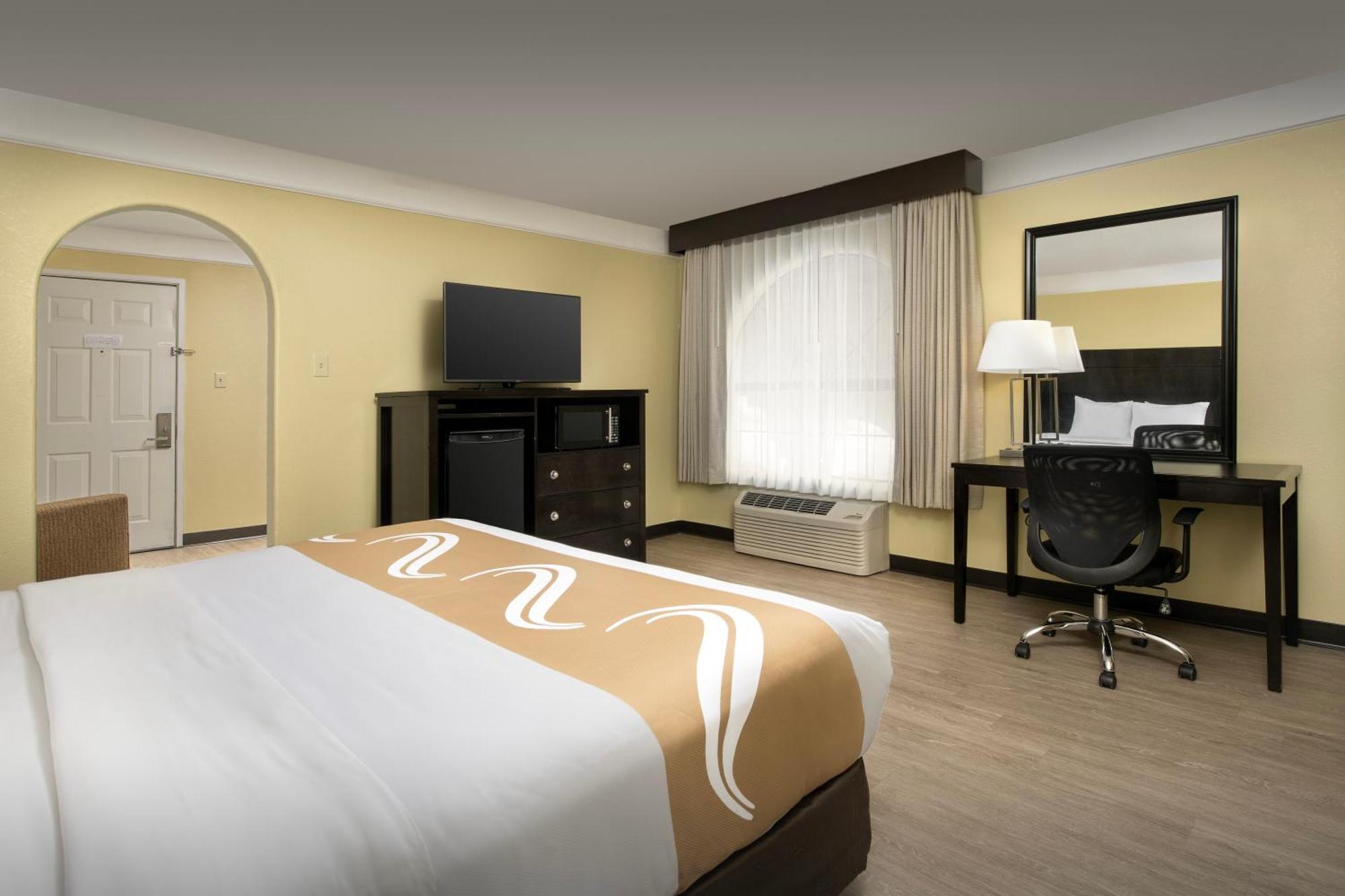 Quality Inn & Suites Gallup I-40 Exit 20 Εξωτερικό φωτογραφία