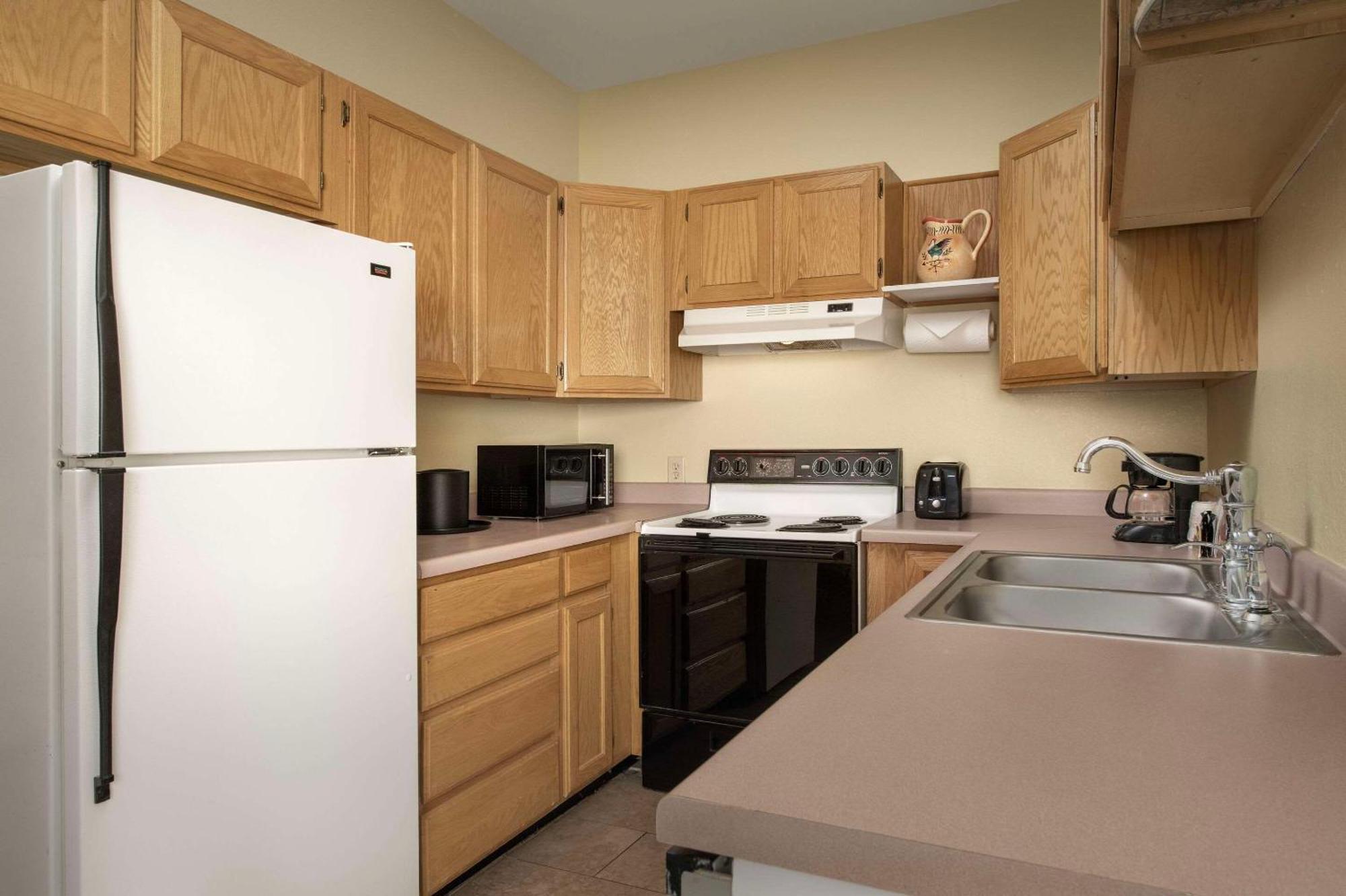 Quality Inn & Suites Gallup I-40 Exit 20 Εξωτερικό φωτογραφία