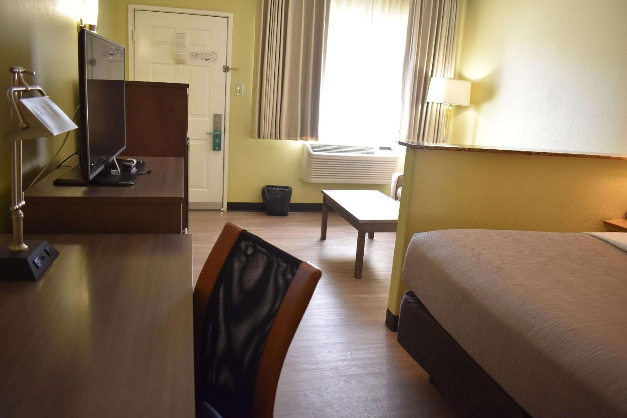 Quality Inn & Suites Gallup I-40 Exit 20 Εξωτερικό φωτογραφία
