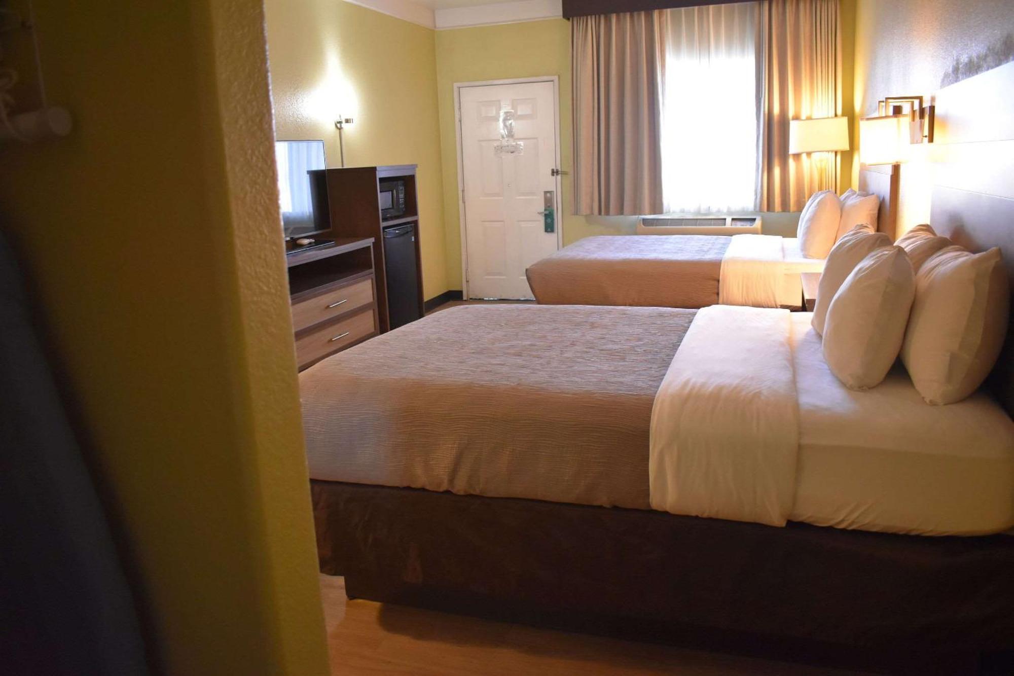 Quality Inn & Suites Gallup I-40 Exit 20 Εξωτερικό φωτογραφία