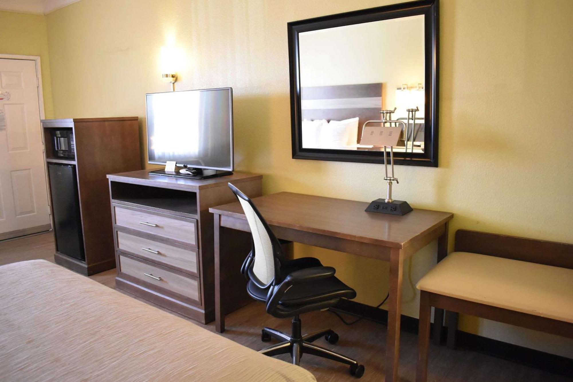 Quality Inn & Suites Gallup I-40 Exit 20 Εξωτερικό φωτογραφία