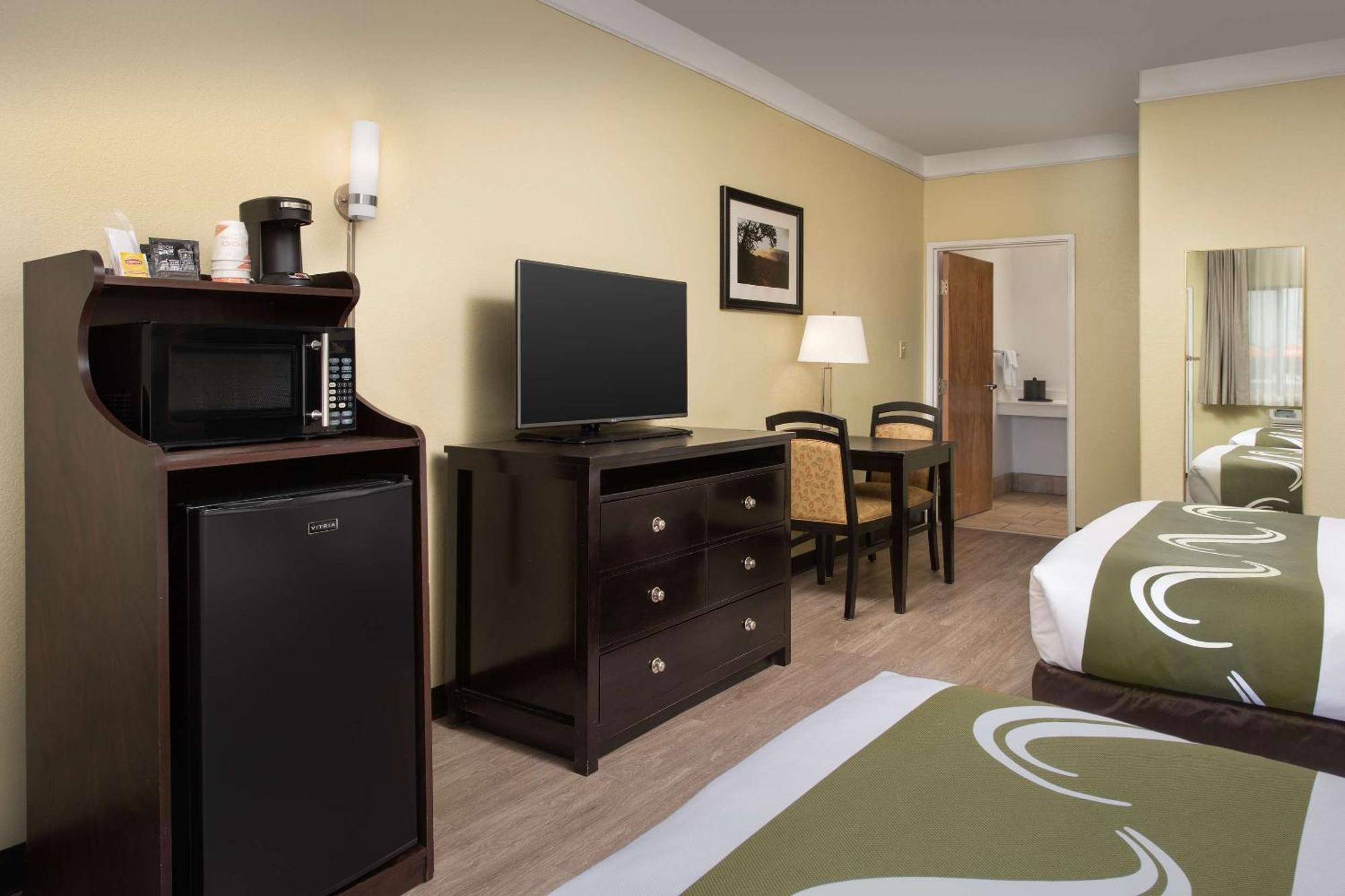 Quality Inn & Suites Gallup I-40 Exit 20 Εξωτερικό φωτογραφία